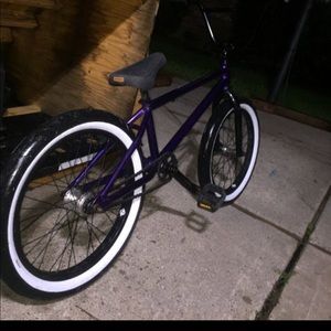 Meet your Posher, Guzman